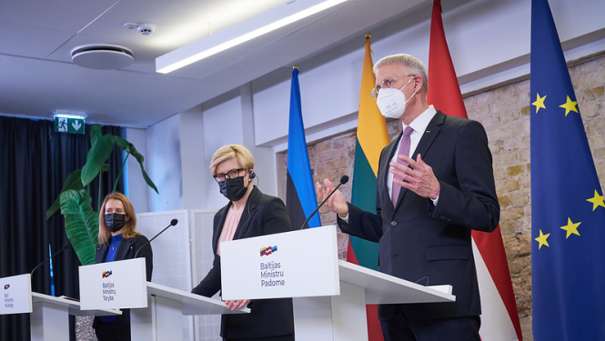 Baltijas valstu Ministru prezidenti piedalās preses konferencē Viļņā