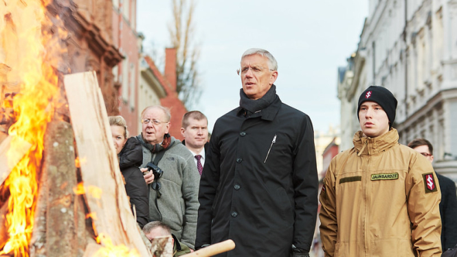 Ministru prezidents piedalās barikāžu notikumiem veltītā piemiņas pasākumā