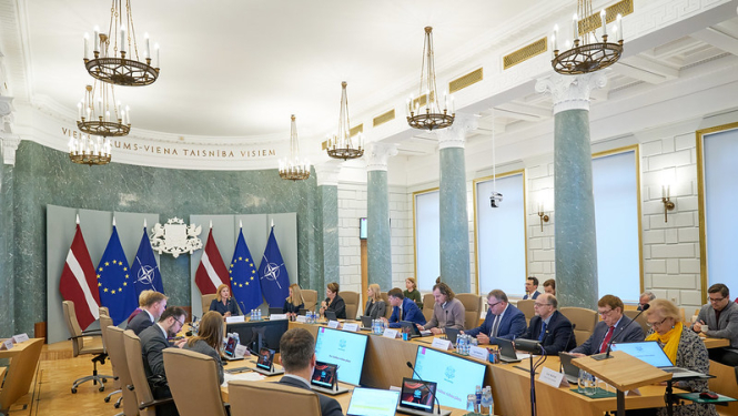 Ministru prezidente Evika Siliņa tiekas ar Latvijas Darba devēju konfederācijas, Latvijas Brīvo arodbiedrību savienības, Latvijas Tirdzniecības un rūpniecības kameras, Latvijas Pašvaldību savienības, Latvijas Zinātņu akadēmijas, Latvijas Pilsoniskās alianses un Ārvalstu investoru padomes Latvijā pārstāvjiem