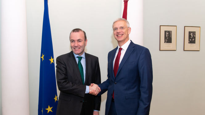 Ministru prezidents ar Vēberu pārrunā Brexit un ES budžeta procesu