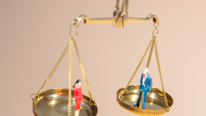 Sievietes un vīrieša figūriņas svaros