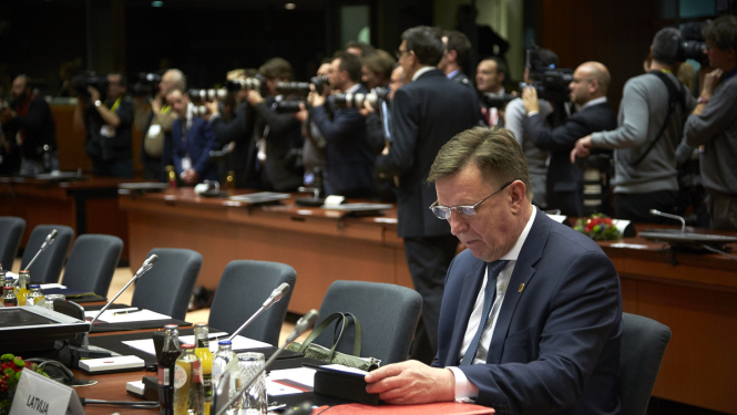 e79f1ba2-cfc7-4311-8025-05650d59cdfd1