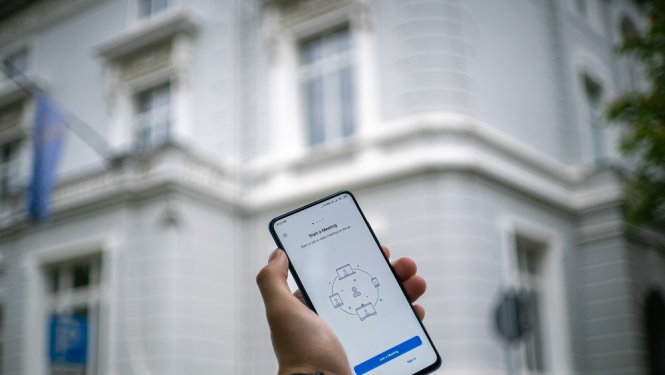 Veselības ministrija aicina: iespēju robežās strādājiet attālināti