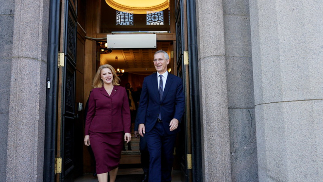 Evika Siliņa un Jenss Stoltenbergs