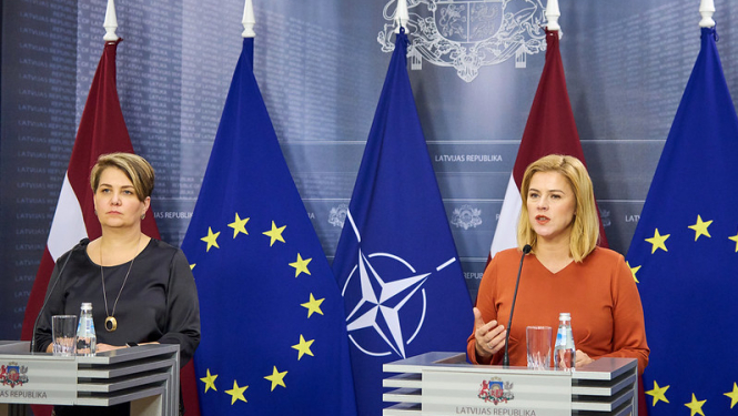 Foto no Ministru prezidentes Evikas Siliņas un FICIL valdes priekšsēdētājas Zlatas Elksniņas-Zaščirinskas preses konferences