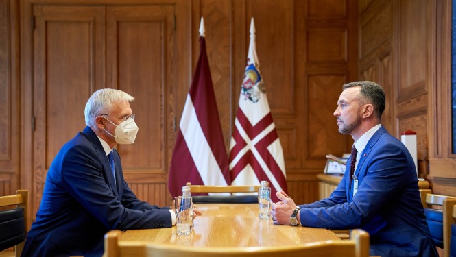 Ministru prezidents tiekas ar Iekšlietu ministra amata kandidātu K. Eklonu