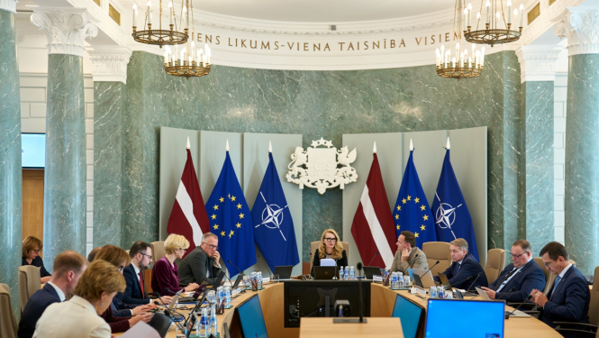 Tieslietu ministre Inese Lībiņa-Egnere vada Ministru kabineta sēdi