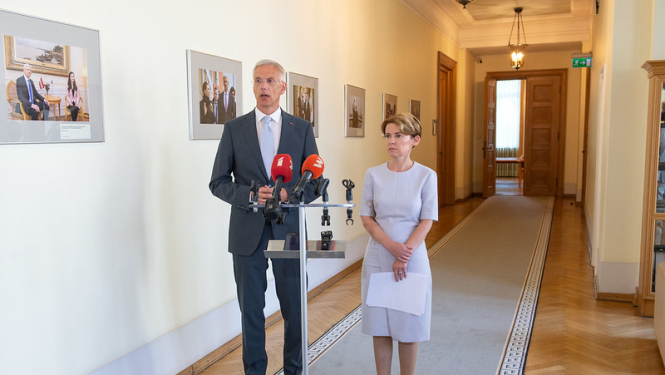 Ministru prezidents Krišjānis Kariņš un iekšlietu ministre Marija Golubeva
