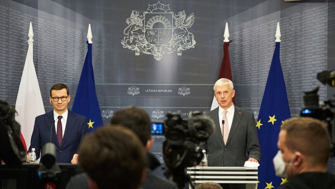 Ministru prezidents Krišjānis Kariņš un Polijas premjerministrs Mateušs Moraveckis