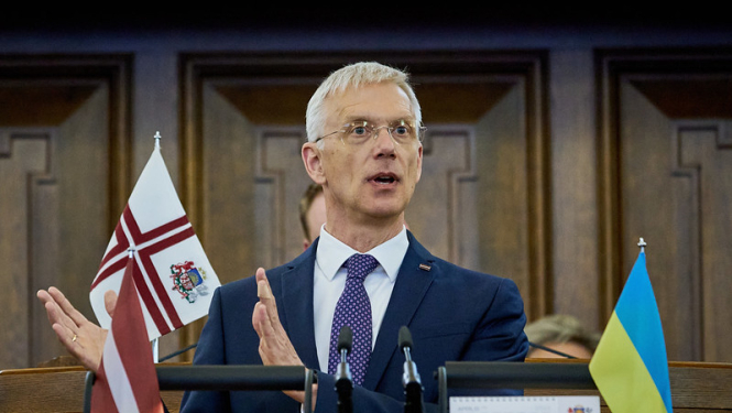 Ministru prezidents Krišjānis Kariņš uzrunā Saeimas deputātus par godu Latgales kongresa dienai