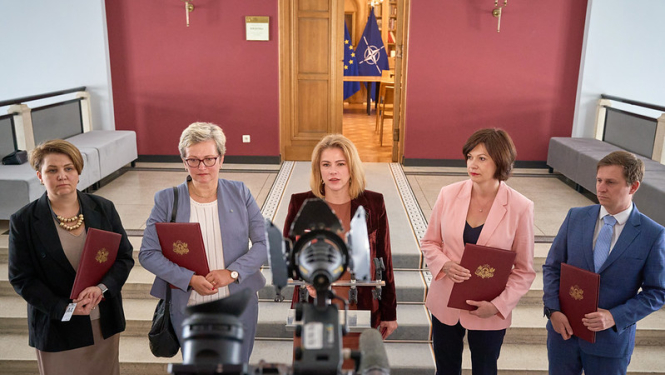 Ministru prezidente un uzņēmējus pārstāvošās organizācijas paraksta vienošanos par labas korporatīvās pārvaldības principu īstenošanu kapitālsabiedrībās