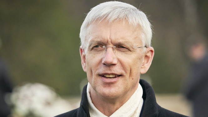 Ministru prezidents piedalās 1991. gada barikādēm veltītajos pasākumos Doma laukumā