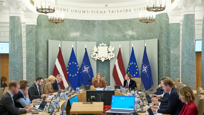 Valdības ministri piedalās Ministru kabineta sēdē