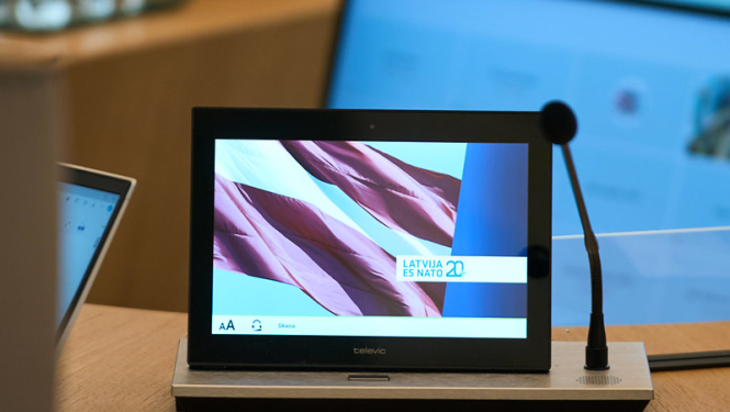 Dators MK sēžu zālē. 