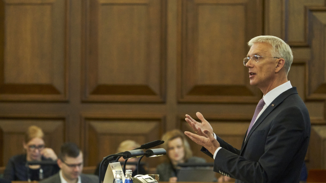 Premjerministrs K. Kariņš Saeimas tribīnē