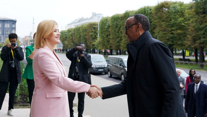 Ministru prezidente tiekas ar Ruandas Republikas prezidentu Polu Kagami