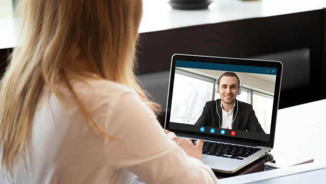 ilustratīvs attēls: attālināta sanāksme; avots: 123rf.com