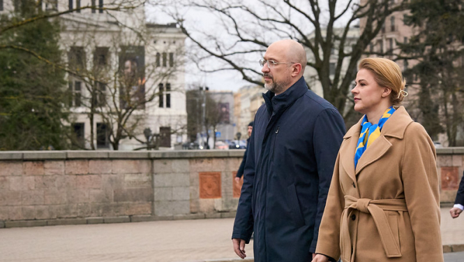 Ukrainas premjerministrs Deniss Šmihaļš un Latvjas Ministru prezidente Evika Siliņa