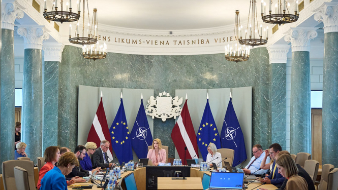 Ministru kabineta sēde 23. jūlijā. Valdības locekļi sēžu zālē. 