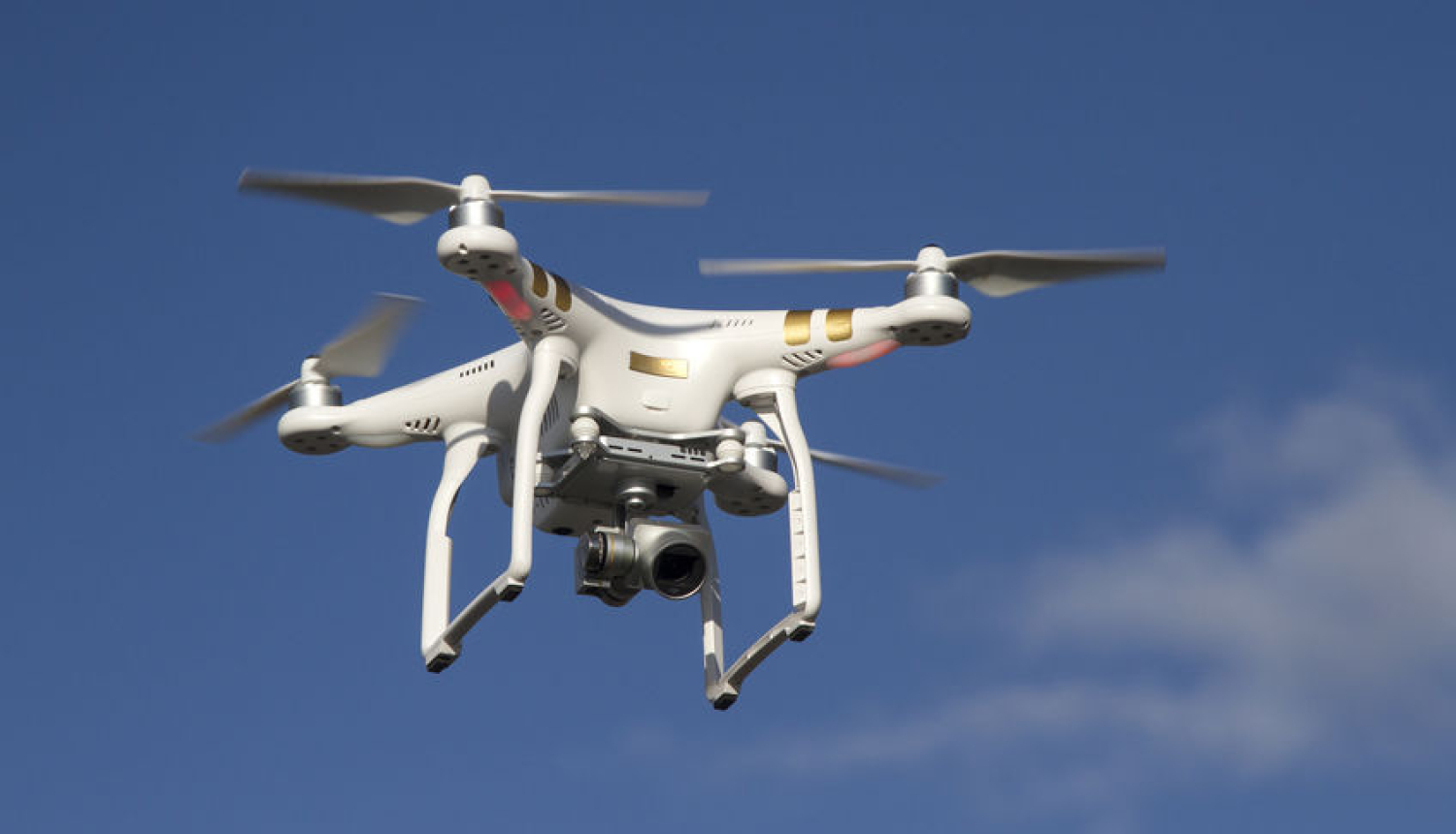 Valdība apstiprina noteikumus par bezpilota gaisa kuģu lidojumiem