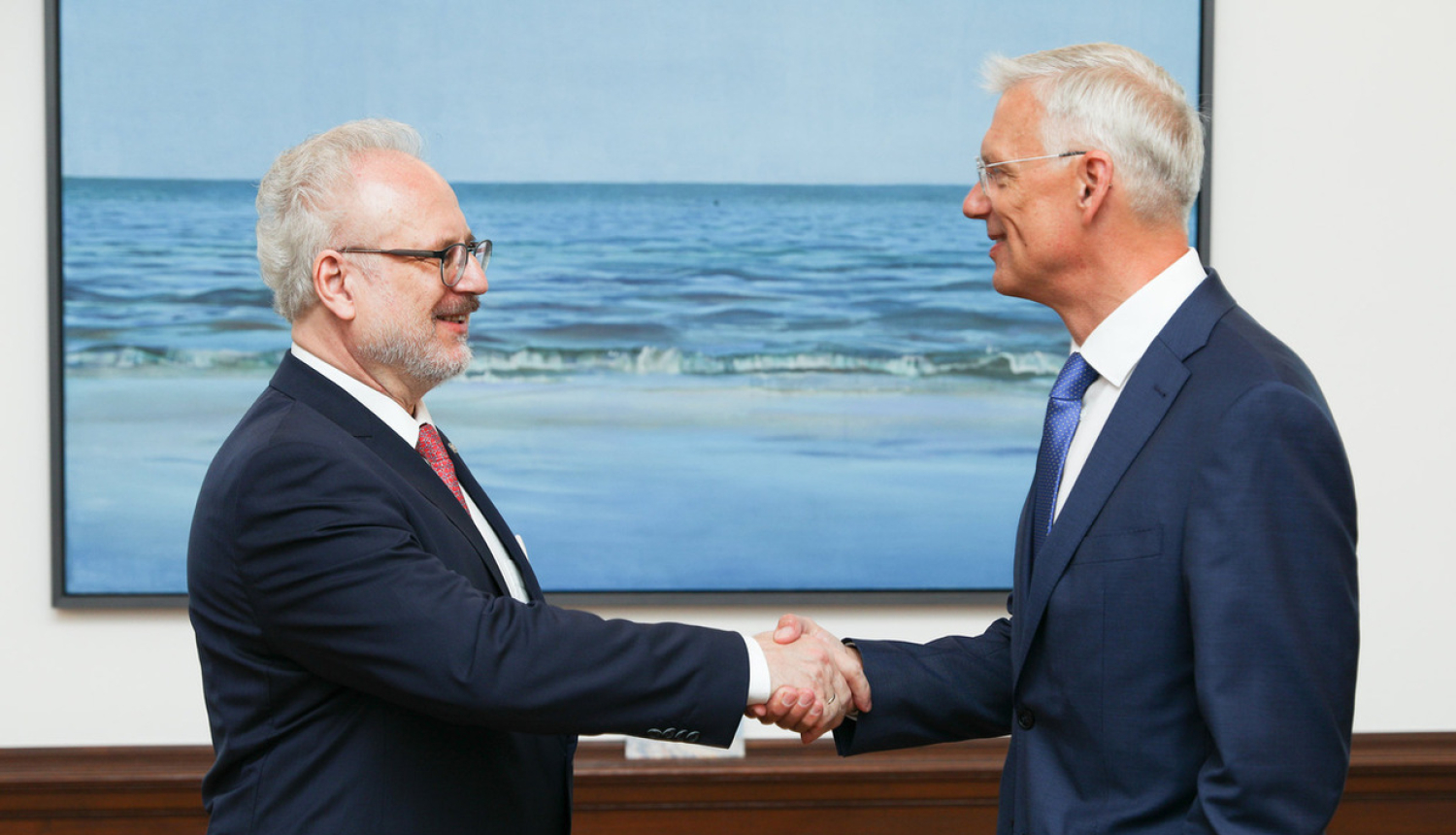 Video un foto: Valsts prezidenta Egila Levita un Ministru prezidenta Krišjāņa Kariņa tikšanās