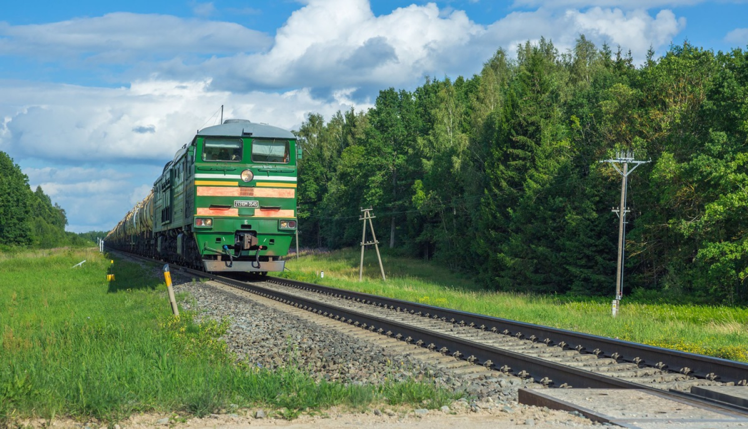 Ieviesti stingrāki nosacījumi iedzīvotāju drošības noteikumu ievērošanai dzelzceļa sliežu tuvumā