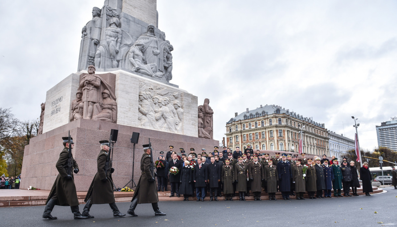 Politiski represētie un nacionālās pretošanās kustības dalībnieki saņems 100 eiro atbalstu