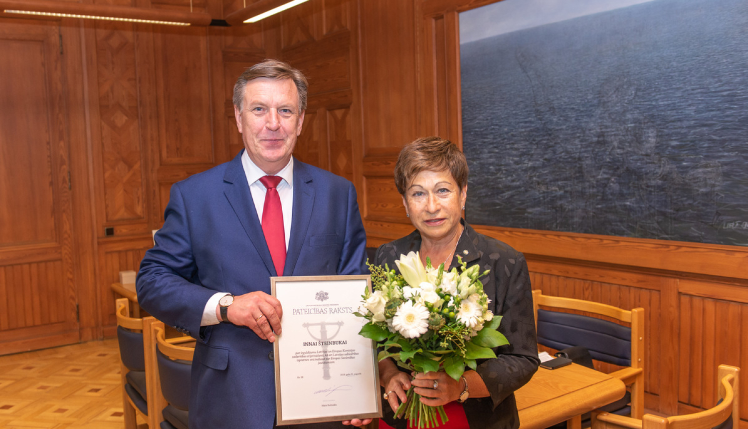 Ministru prezidents pateicas I. Šteinbukai par Latvijas un EK sadarbības stiprināšanu