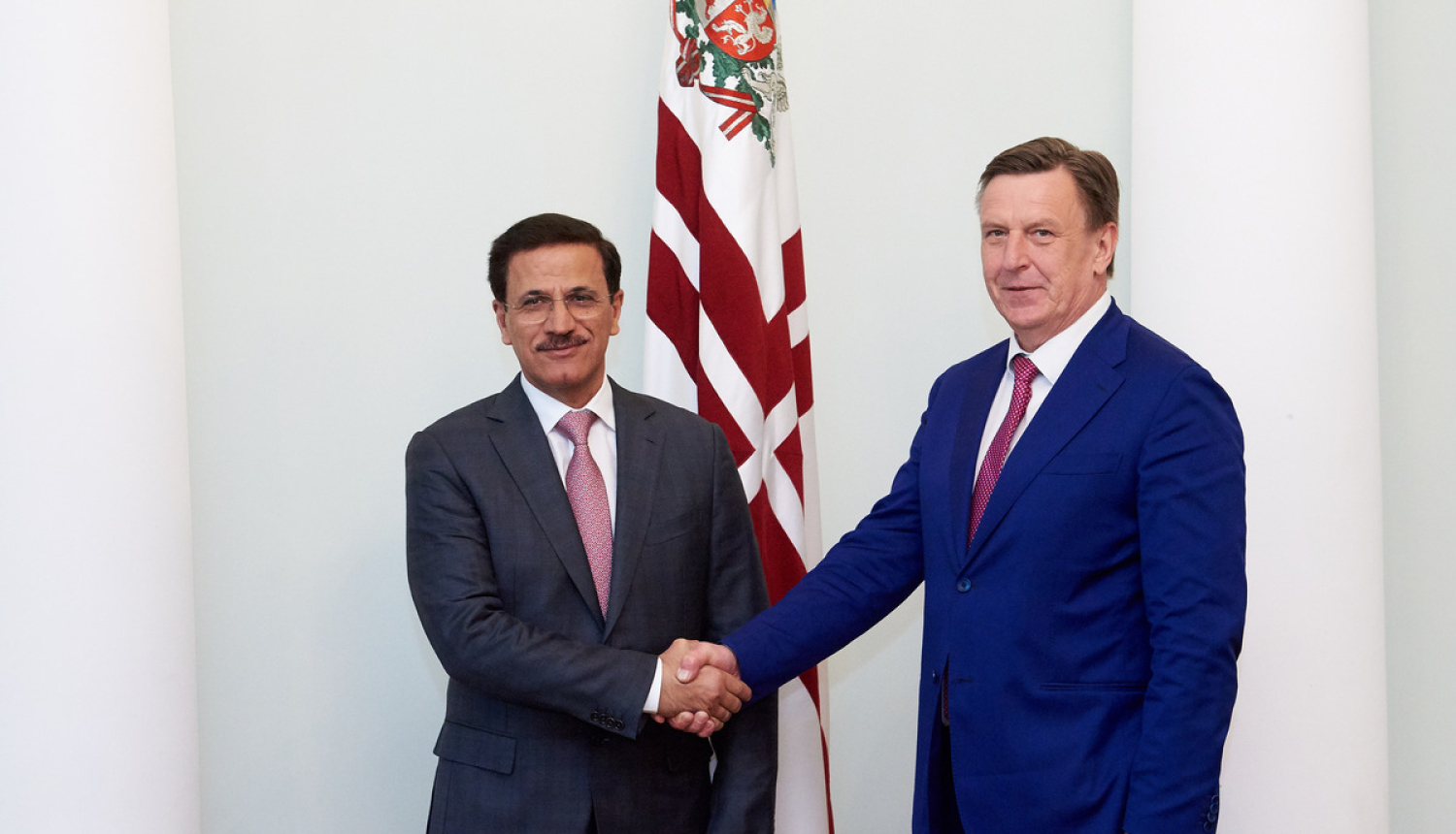 Ministru prezidents ar AAE ekonomikas ministru apspriež abu valstu ekonomiskās sadarbības iespējas