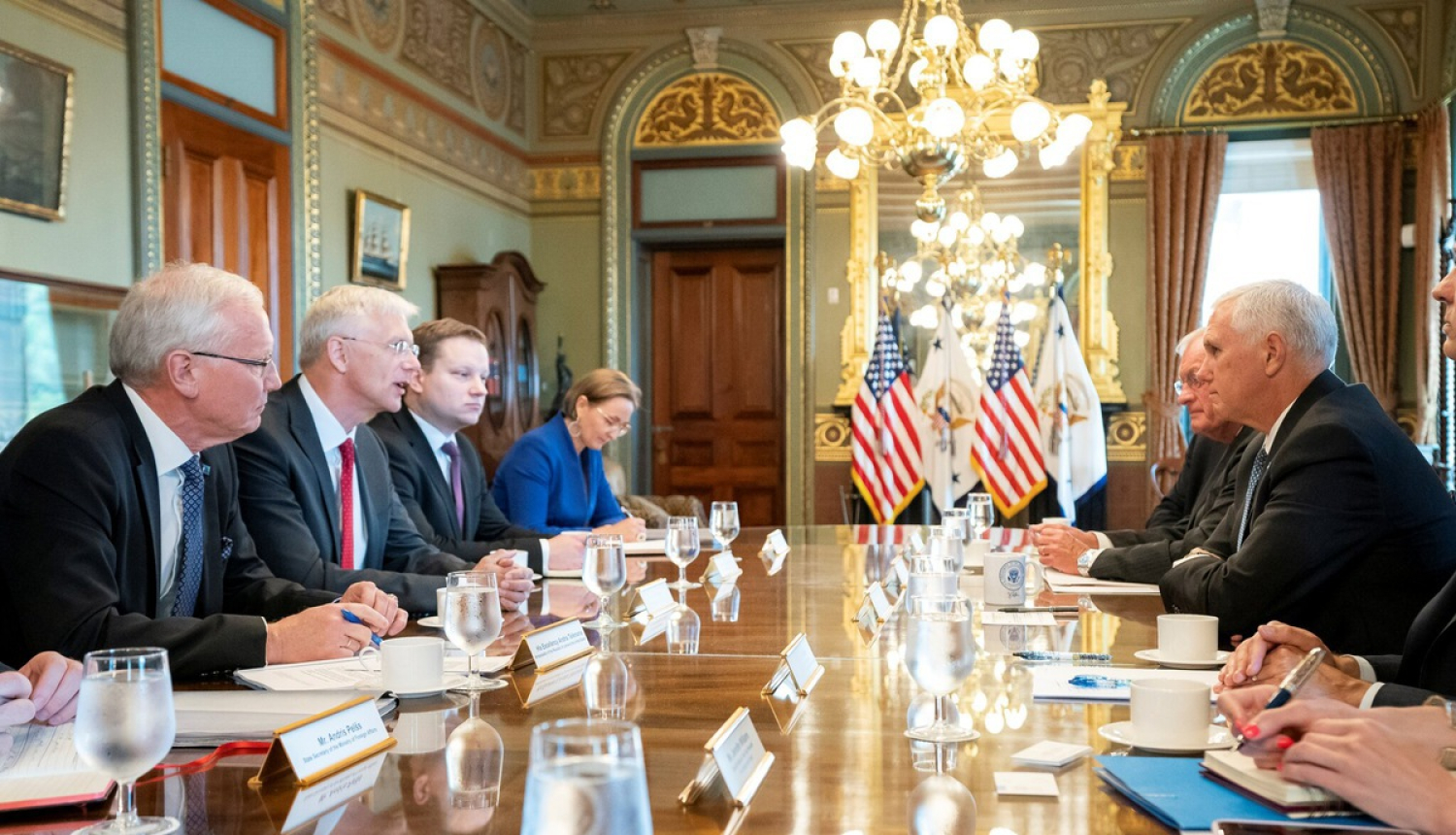 Kariņš: Pārliecība par ciešu un pozitīvu turpmāko Latvijas un ASV attiecību attīstību