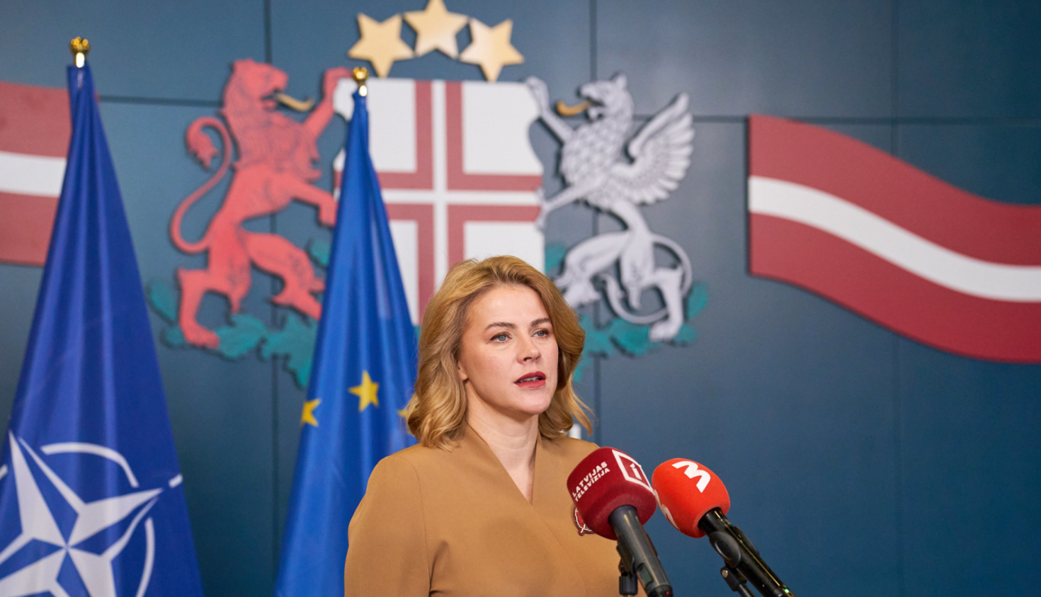 Ministru prezidente Evika Siliņa piedalās preses konferencē