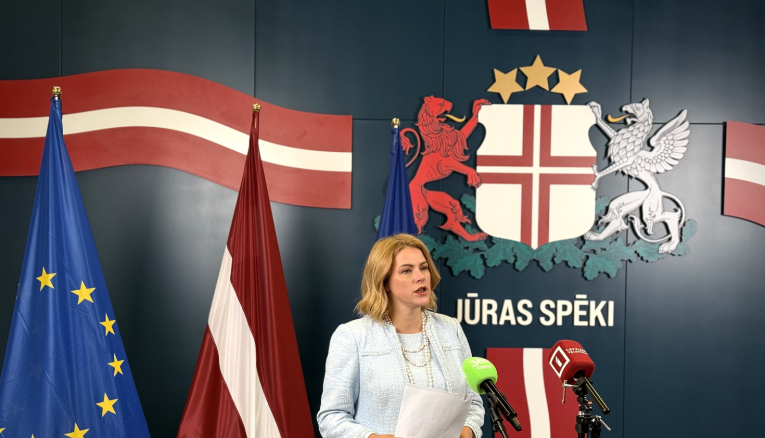 Ministru prezidente piedalās preses konferencē pēc labas gribas koalīcijas videozvana