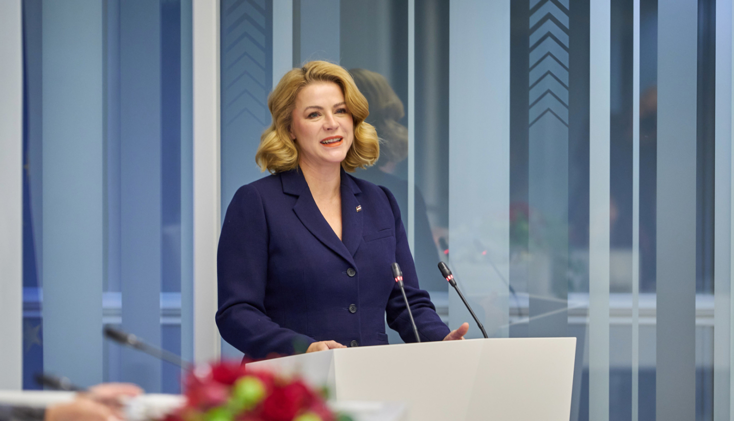 Ministru prezidente Evika Siliņa saka atklāšanas uzrunu Senioru dienā Saeimā "Sudraba ekonomika"