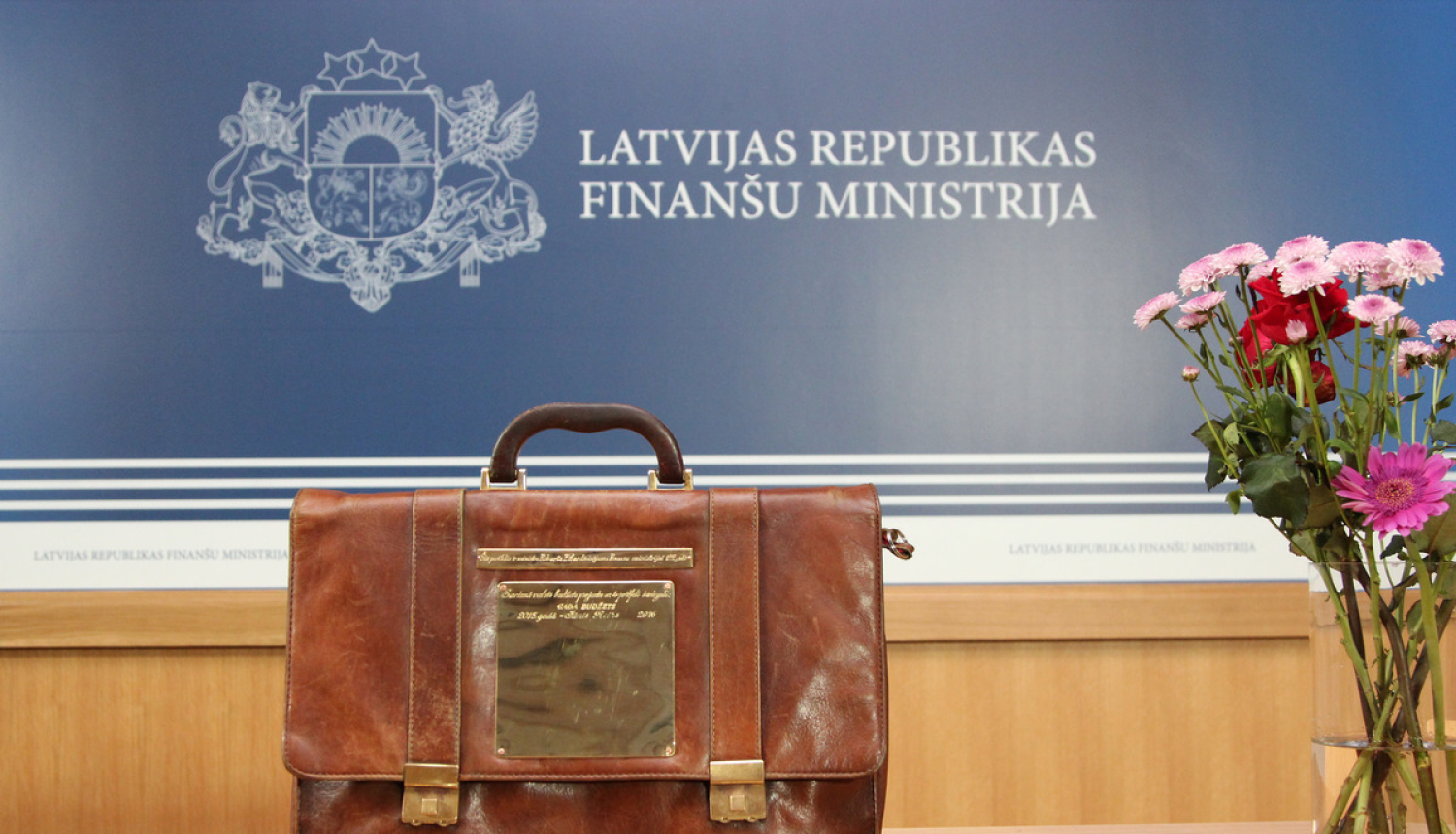 MK apstiprina valsts budžeta bāzes izdevumu apmēru turpmākajiem trim gadiem