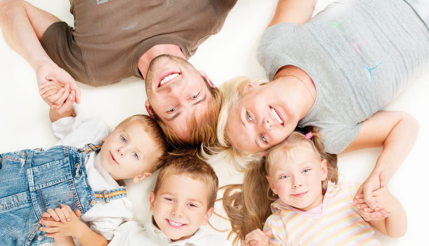 Plāno uzlabot mātes un bērna veselības aprūpi