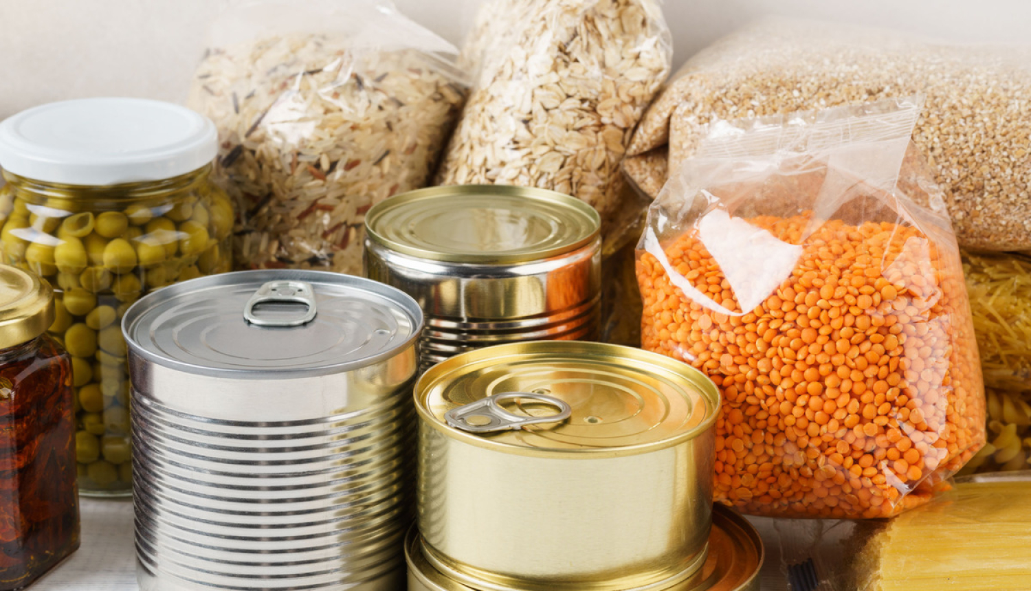 Turpmāk pārtiku ar beigušos minimālo derīguma termiņu “Ieteicams līdz…” varēs ziedot arī gala patērētajam