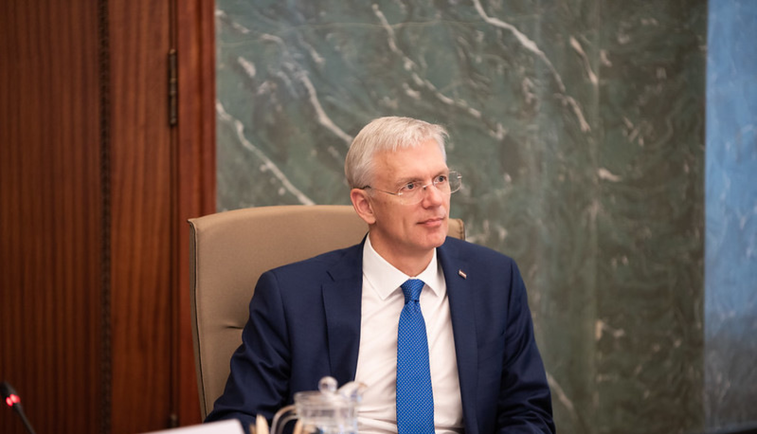 Ministru prezidents uzdod satiksmes ministram skaidrot reģionālo pārvadājumu konkursu