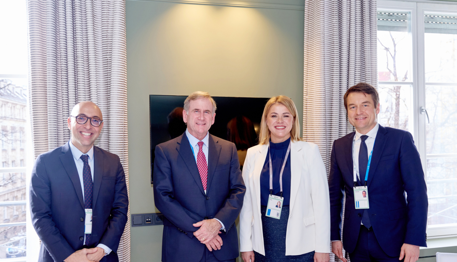 Ministru prezidente Evika Siliņa Minhenē tiekas ar starptautisku uzņēmumu pārstāvjiem