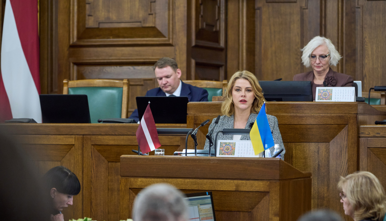 Ministru prezidente Evika Siliņa piedalās Saeimas sēdē