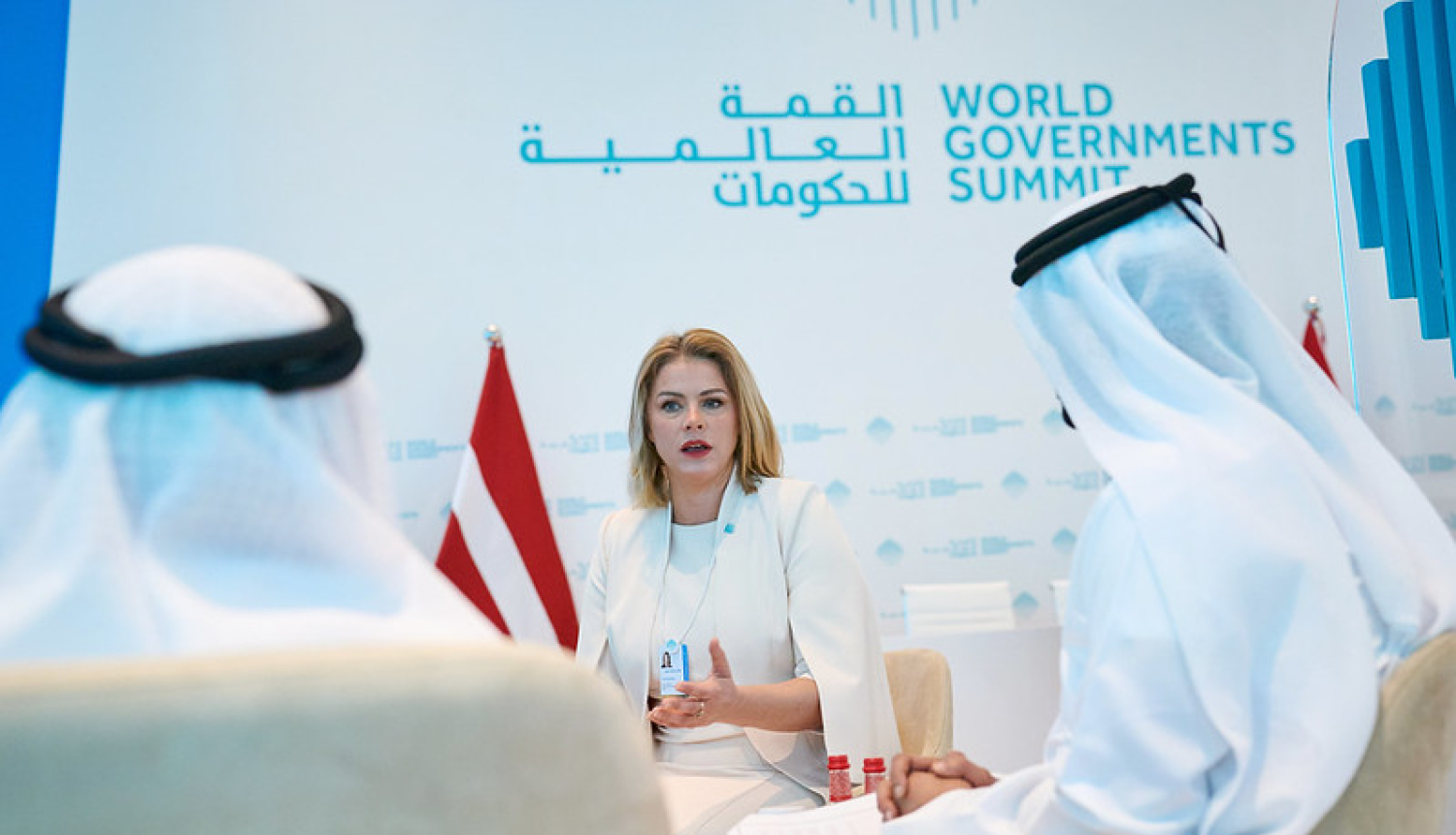 Evika Siliņa vizītē Apvienotajos Arābu Emirātos - norisinās sarunas par sadarbību