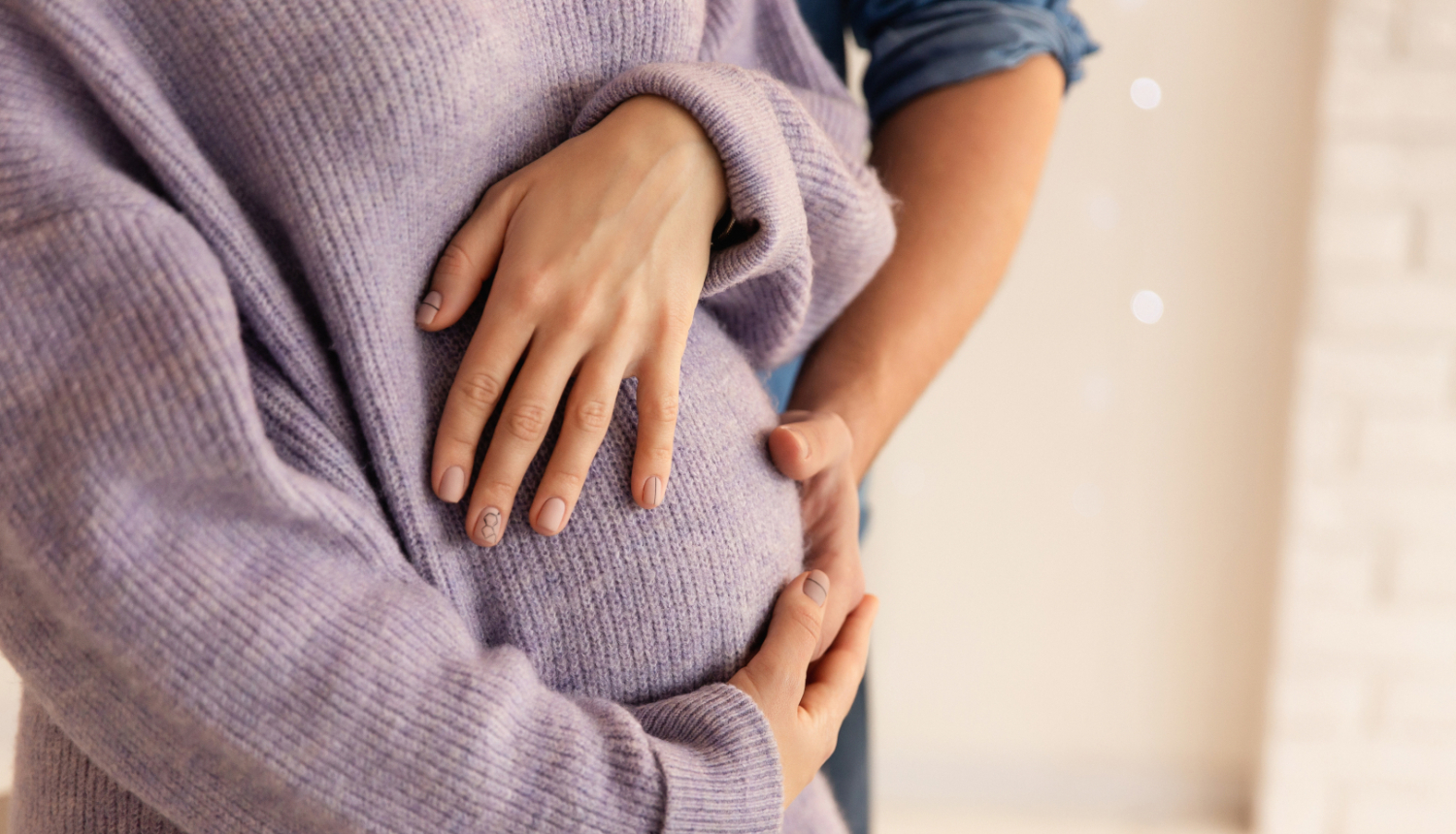 Attēlā redzama sieviete, kura ir grūtniece