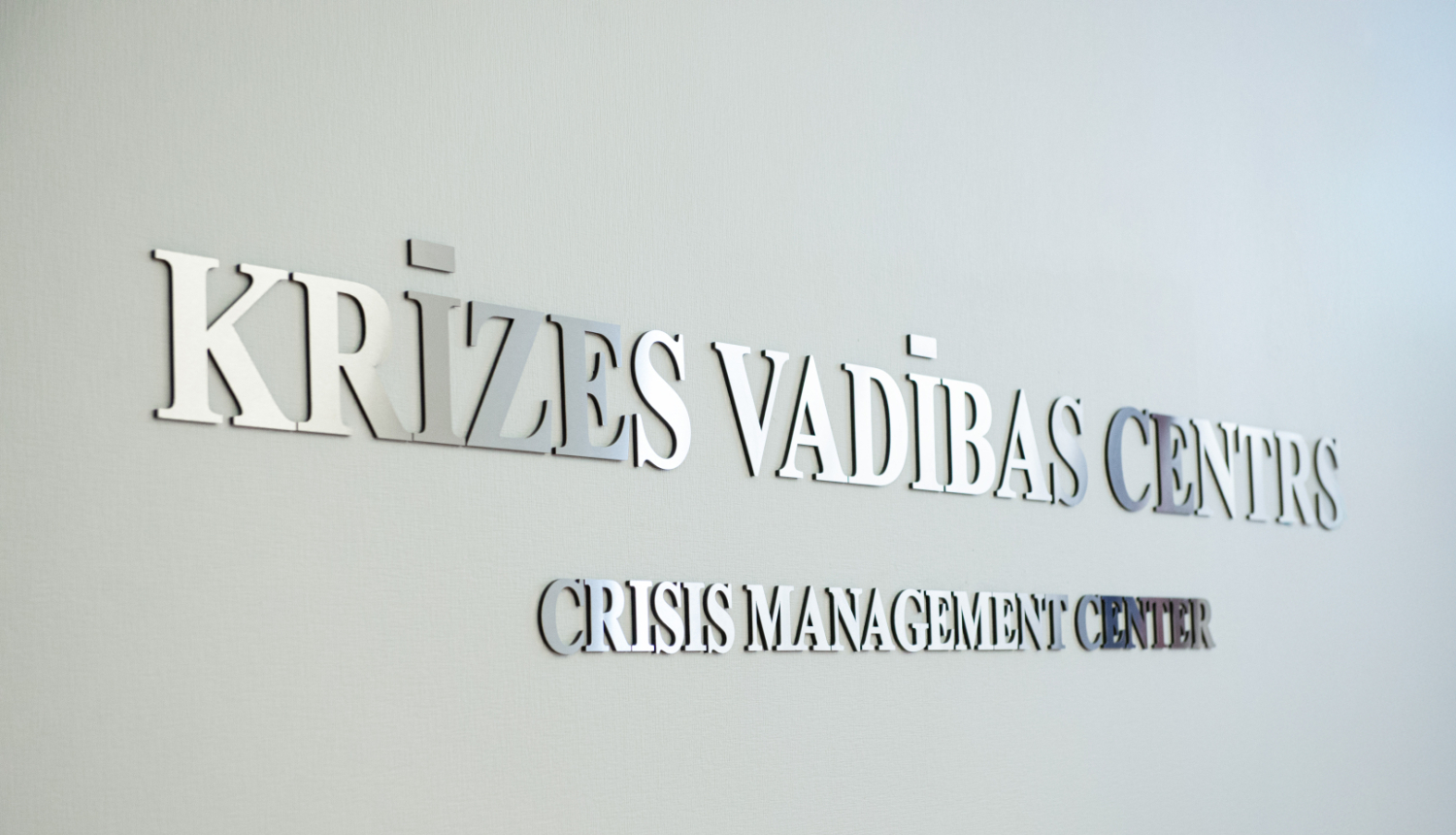 Uzraksts Krīzes vadības centrs