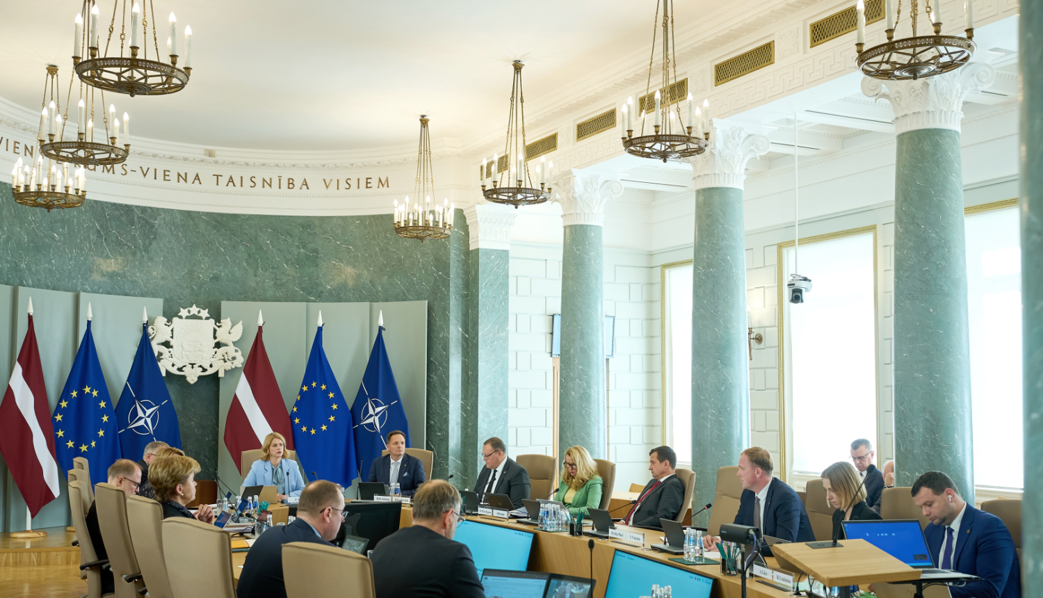 Ministru prezidente Evika Siliņa vada valdības sēdi