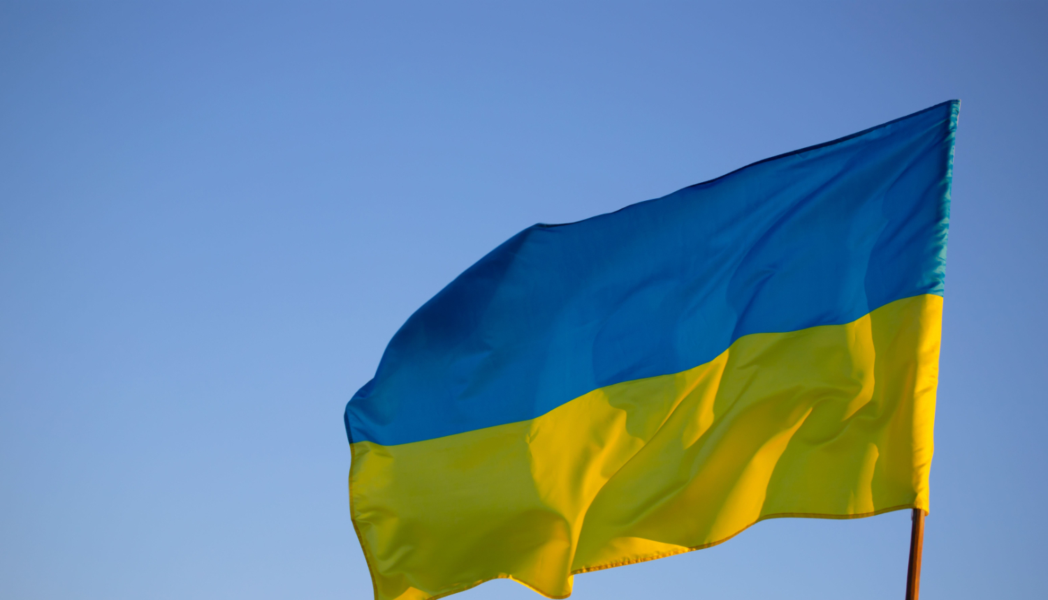 Plīvojošs Ukrainas karogs