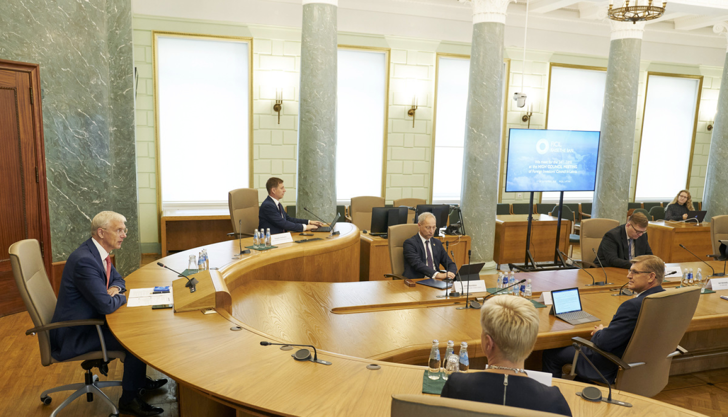 FICIL lūdz valdību pievērst uzmanību sabiedrības veselības aprūpei, digitalizācijas attīstībai un tiesiskuma stiprināšanai