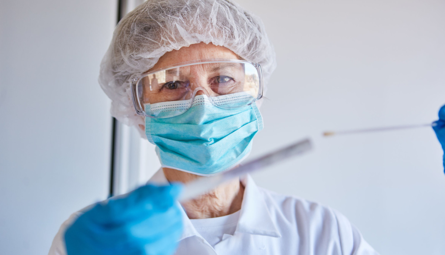 Latvijā laboratorijas varēs izmantot ātros molekulāri bioloģiskos COVID-19 testus