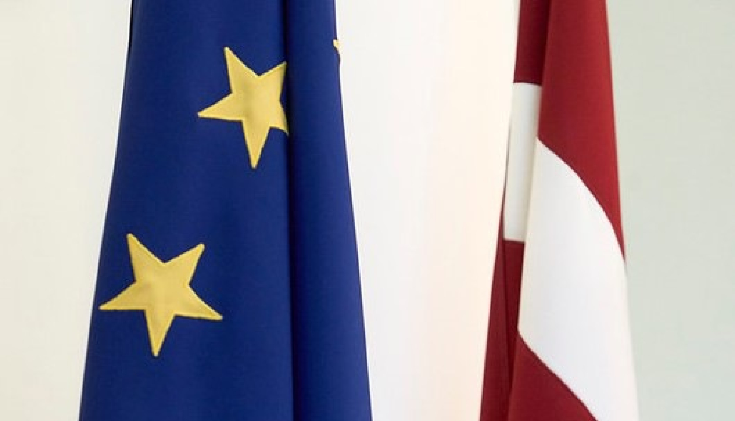 Valdība atbalsta priekšlikumus ES fondu finansējuma pārdalēm COVID-19 seku mazināšanai