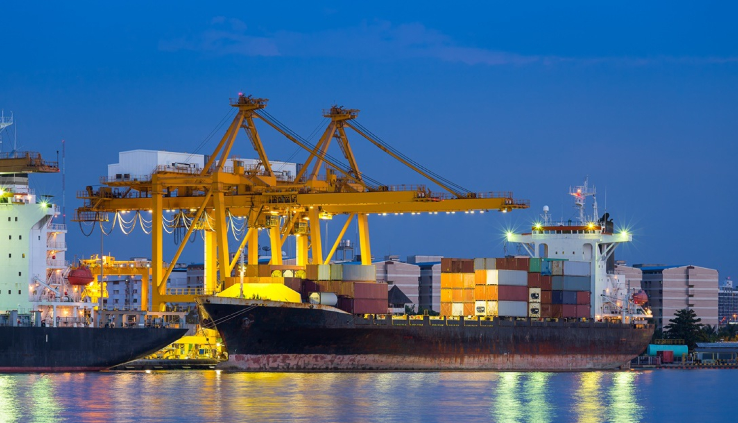 Veiks grozījumus likumā “Par nodokļu piemērošanu brīvostās un speciālajās ekonomiskajās zonās”