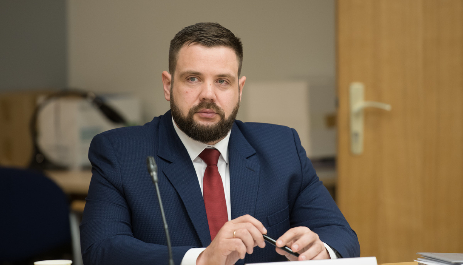 Ekonomikas ministra amatā apstiprināts Jānis Vitenbergs