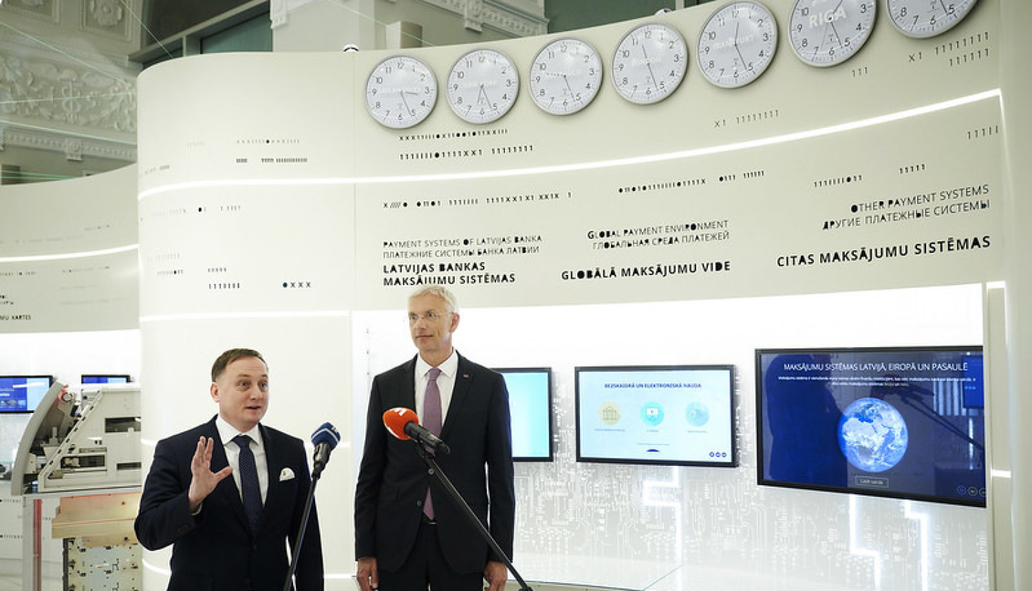 Kariņš: valdības un Latvijas Bankas kopīgais mērķis ir veicināt prognozējamu ekonomikas izaugsmi